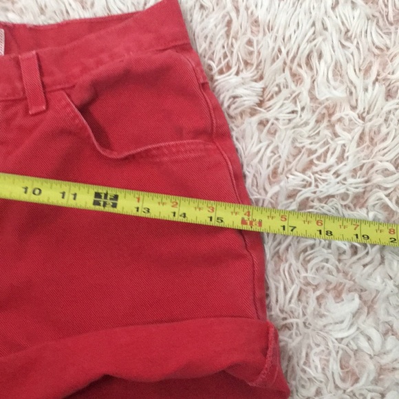 🍎VTG Moda Itn. hi rise red mom jean shorts - Picture 5 of 8